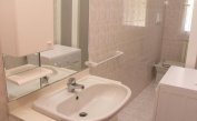 appartamenti LAURA: C6 - bagno (esempio)