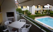 residence TAMERICI: C4 - terrazzo vista piscina (esempio)