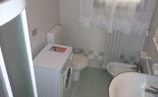 residence TAMERICI: C4 - bagno con box doccia (esempio)
