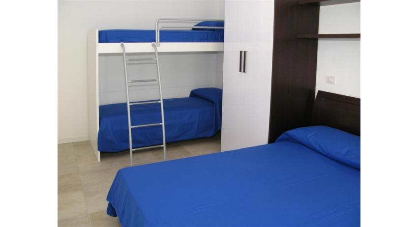 residence MEDITERRANEE: B5 - bedroom with bunk bed (example)