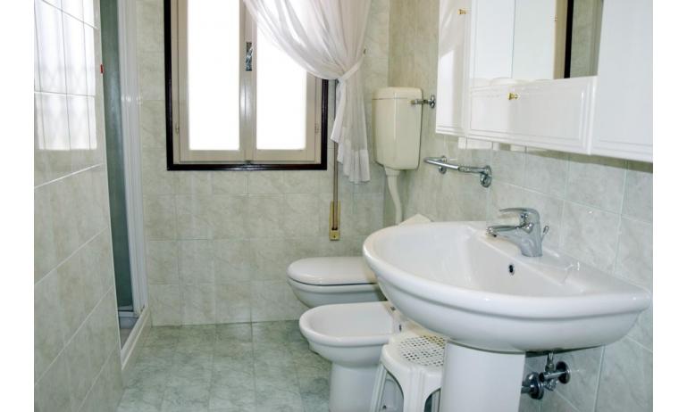 appartamenti VILLA VANIA: B5+ - bagno (esempio)