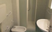 residence MEXICO: B5 - bagno con box doccia (esempio)