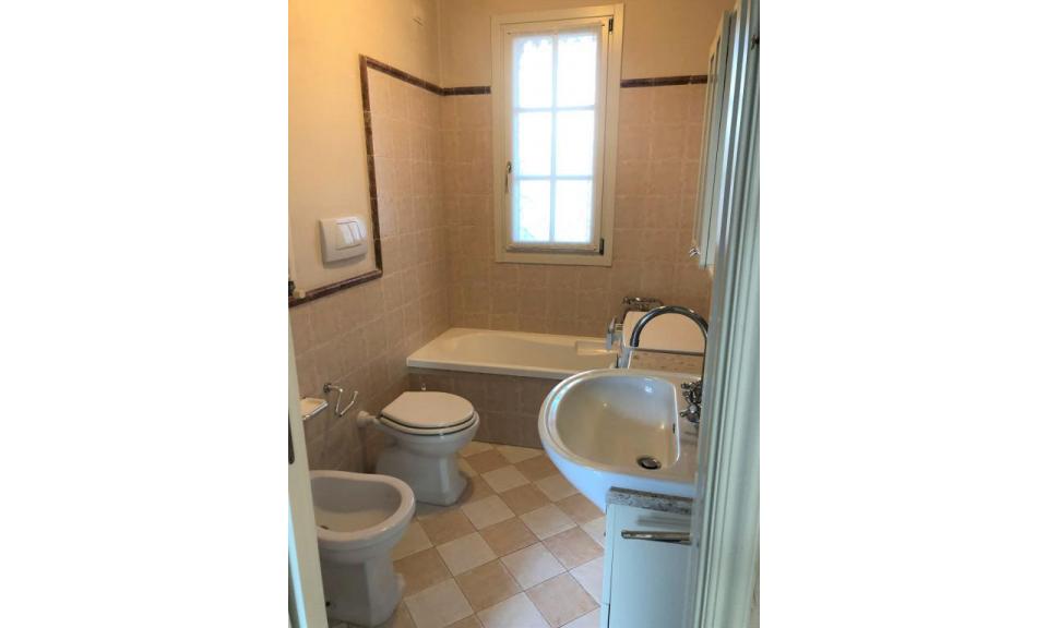 residence ACERI ROSSI: C6 - bagno con vasca (esempio)