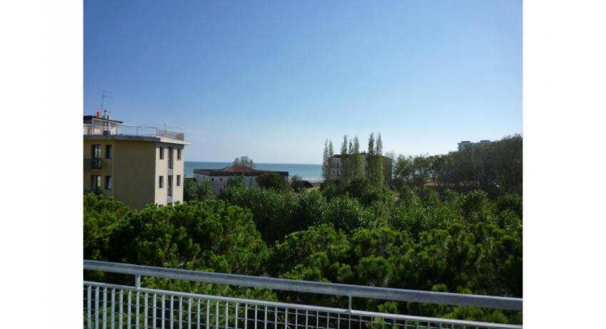 residence BALI: D8 - balcone con vista (esempio)